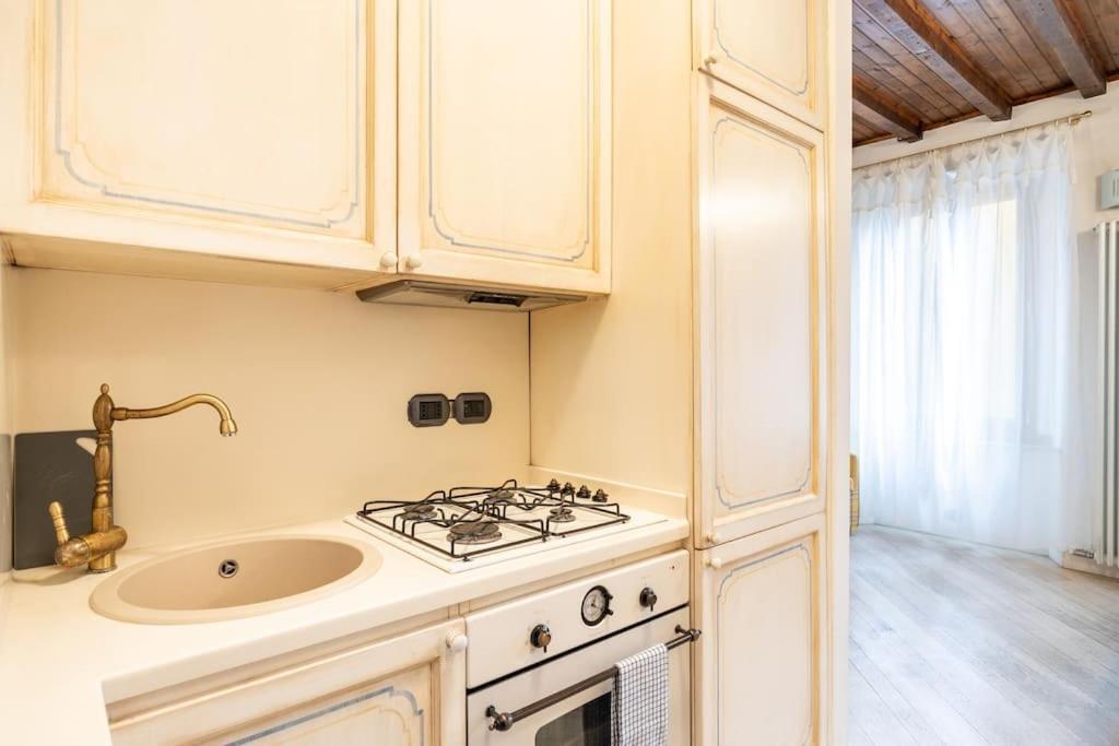 Colonne'S Nest - Cozy And Silent With Ac Apartment มิลาน ภายนอก รูปภาพ